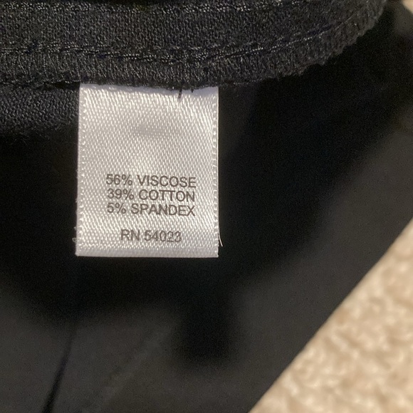 Banana Republic black skirt with pockets - Picture 7 of 8